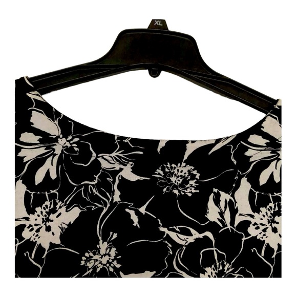 Lands’ End black & white floral shift dress. Size XL. - Picture 4 of 4